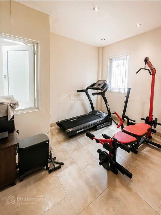 Biệt thự 3 tầng 4pn, gara ôtô, ngang 4.6m nở hậu 7.2x28m, 156m2, đường nhựa 8m, ngay lý phục man q7