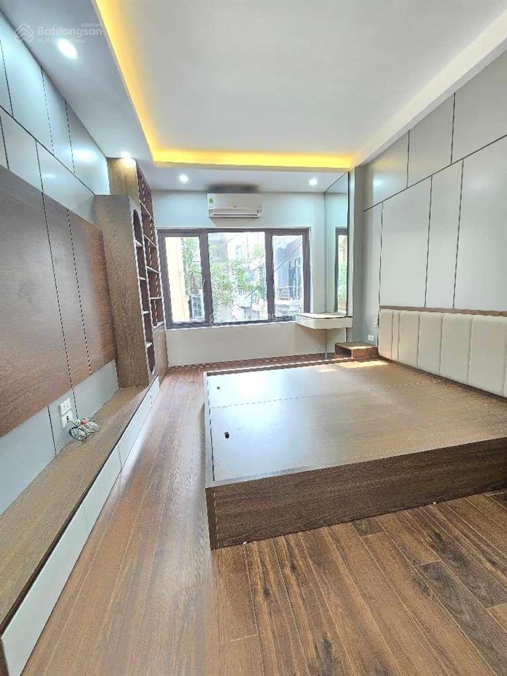 Siêu phẩn 2 mặt tiền thường tín dt50 m2 giá 4 tỷ ô tô ngũ trong nhà . nhà 5 tầng 2 mặt ở kinh doanh