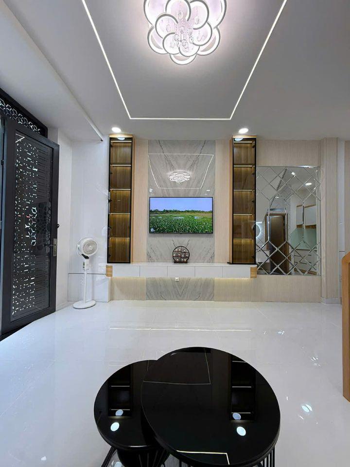 SIÊU PHẨM KẾ BÊN ĐẦM SEN, HXH CÁCH 1 CĂN RA MT – 40M2 - 6TỶ LH:0965547748.