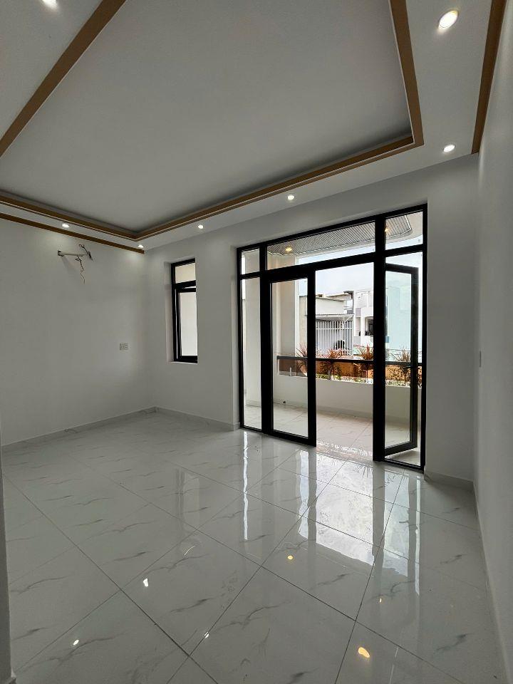 MUA NHÀ PHỐ TẠI CẦN ĐƯỚC - TẶNG NGAY GÓI THIẾT KẾ NỘI THẤT TRỊ GIÁ 100TR. LH:0344069492.