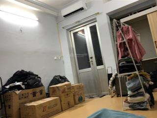 Cho thuê tầng 1 hoặc 3 , mỗi tầng 1 phòng + 1 wc riêng biệt