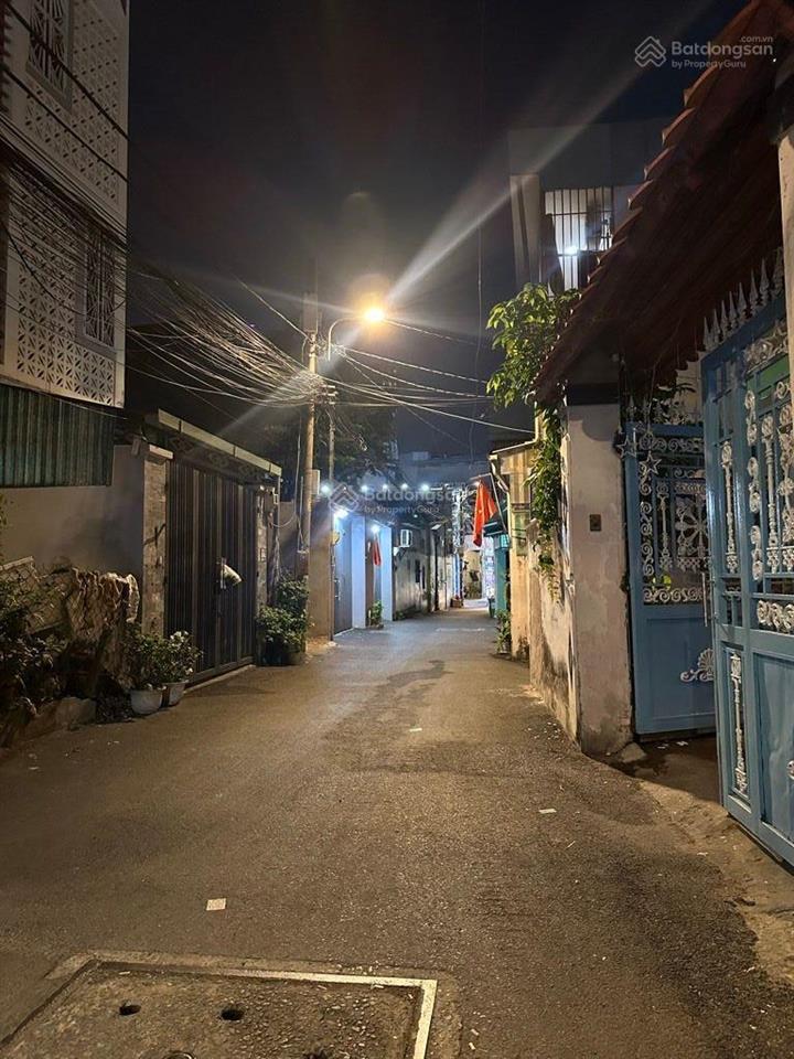 Bán đất tặng nhà xe hơi vào nhà gần ga metro phường phước long tp hcm