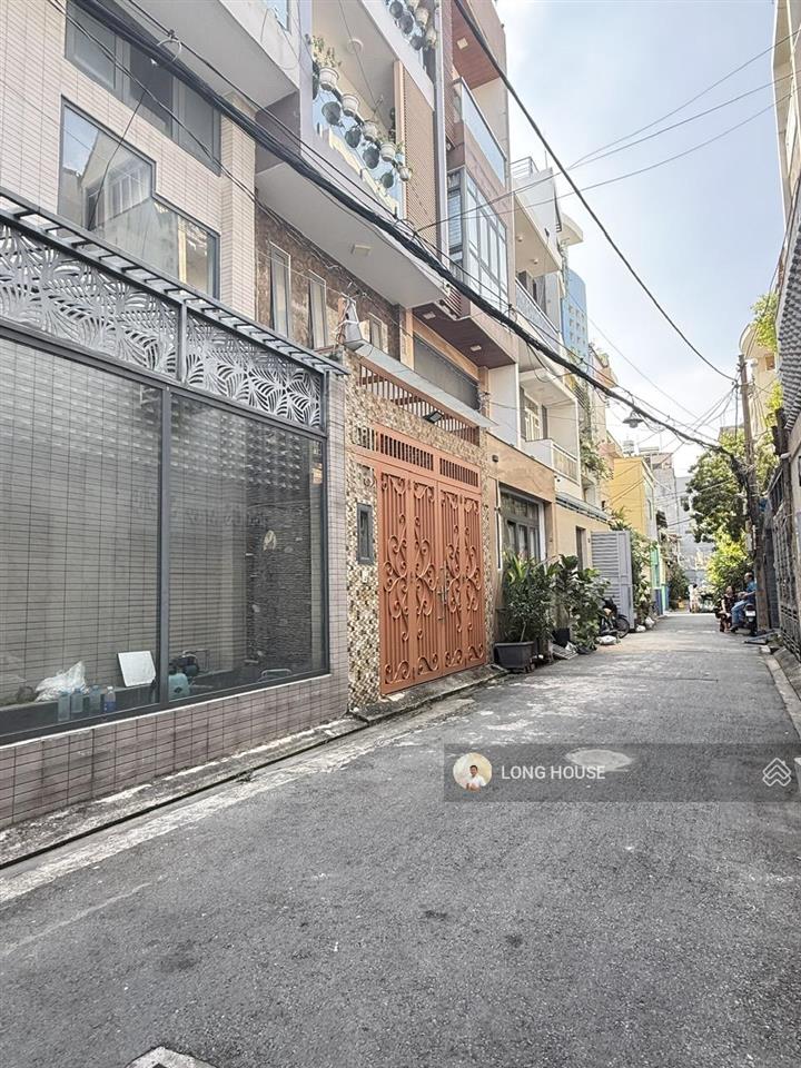 Nhà cũ tiện xây mớithông số đẹp 6m x13m, sổ vuông. hẻm oto ngay lê văn sỹ đặng văn ngữ.
