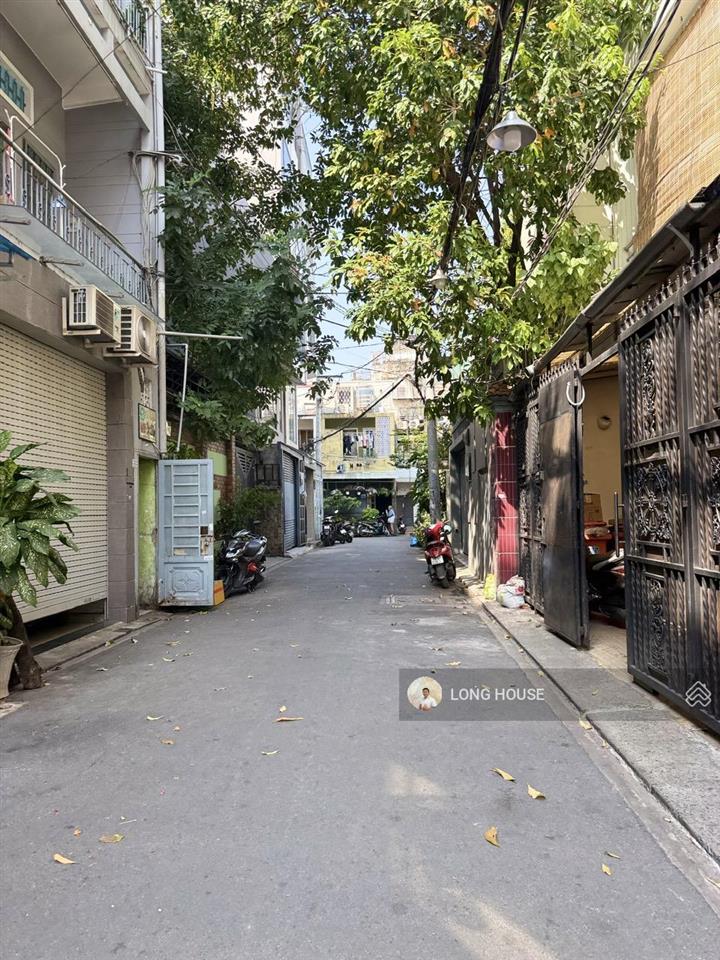 Nhà cũ tiện xây mớithông số đẹp 6m x13m, sổ vuông. hẻm oto ngay lê văn sỹ đặng văn ngữ.