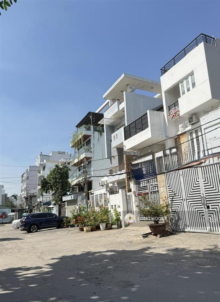 Thủa đất 4.4m x 23m, cn 96m2, sổ vuông a4, hẻm oto khu nhà cao tầng biệt thự