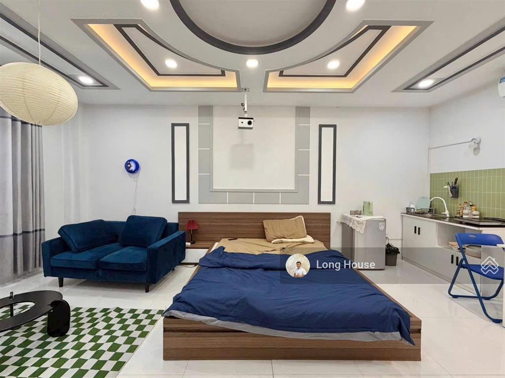 Nhà đẹp 5 tầng, 42 m2, 4 phòng ngủ master siêu rộng  ngay cạnh bên cc botanic  nguyễn thượng hiền