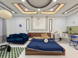 Nhà đẹp 5 tầng, 42 m2, 4 phòng ngủ master siêu rộng ngay cạnh bên cc botanic nguyễn thượng hiền