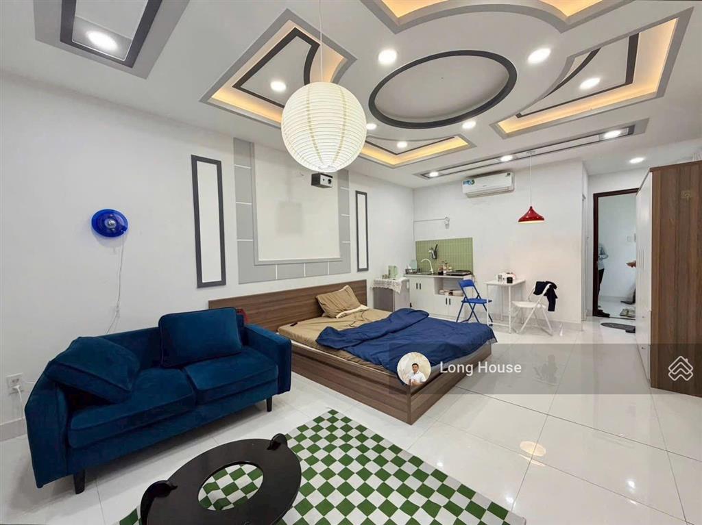 Nhà đẹp 5 tầng, 42 m2, 4 phòng ngủ master siêu rộng  ngay cạnh bên cc botanic  nguyễn thượng hiền