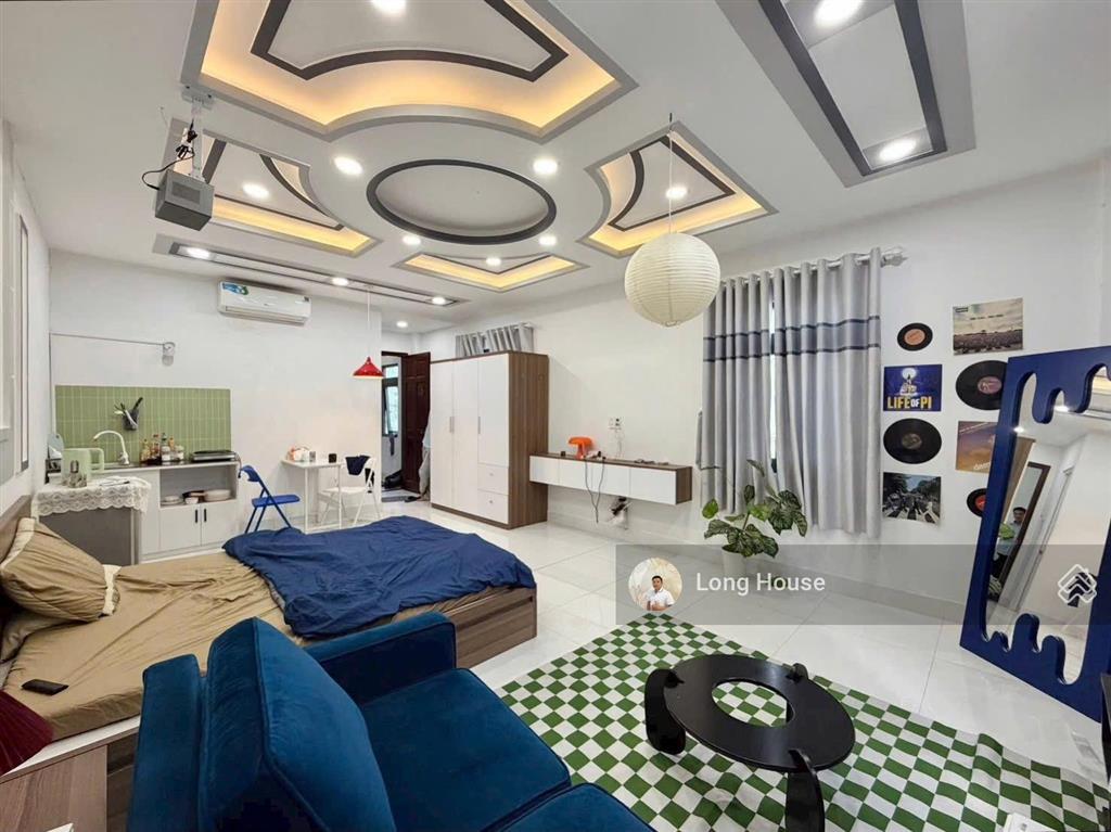 Nhà đẹp 5 tầng, 42 m2, 4 phòng ngủ master siêu rộng  ngay cạnh bên cc botanic  nguyễn thượng hiền
