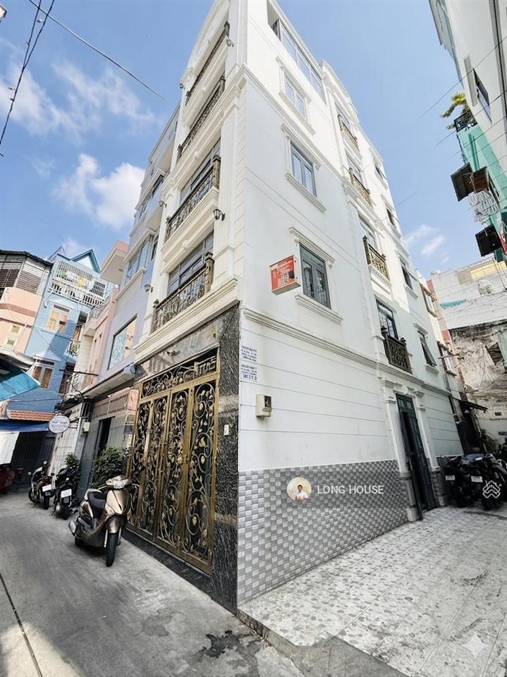 Nhà đẹp 5 tầng, 4 phòng ngủ master siêu rộng  ngay cạnh bên chung cư botanic  nguyễn thượng hiền