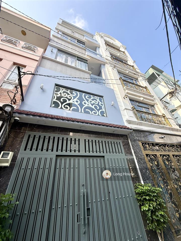 Nhà đẹp 5 tầng, 42 m2, 4 phòng ngủ master siêu rộng  ngay cạnh bên cc botanic  nguyễn thượng hiền