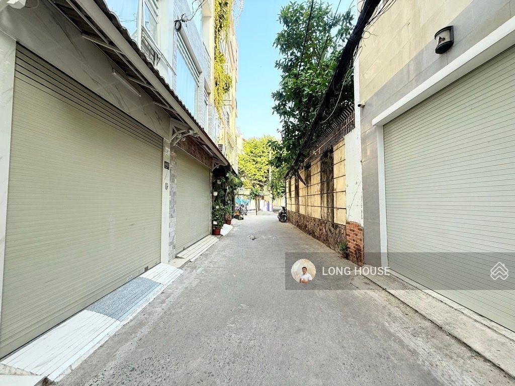 V.ip phú nhuận hẻm oto hồ biểu chánh gần nguyễn văn trỗi  nhà 4 tầng  4 pn hơn 50m2.