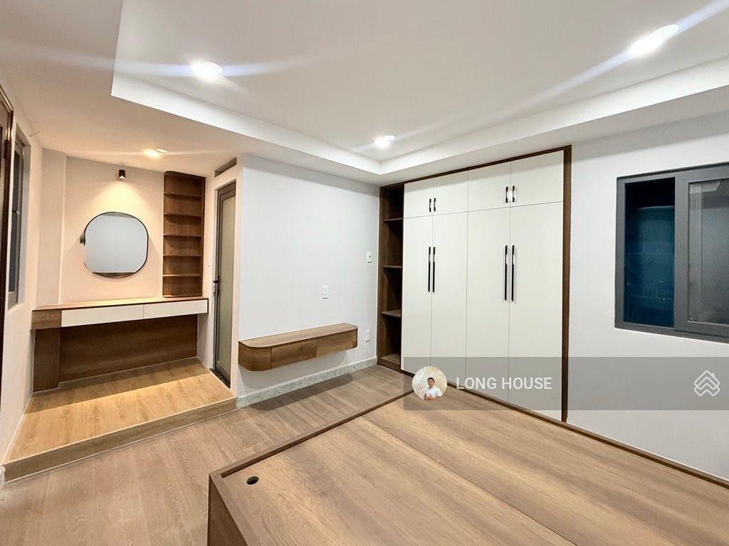 V.ip phú nhuận hẻm oto hồ biểu chánh gần nguyễn văn trỗi  nhà 4 tầng  4 pn hơn 50m2.