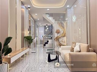 Nhà đẹp 3 tầng 45m2, 4 phòng ngủ  ngay ngã tư phú nhuận