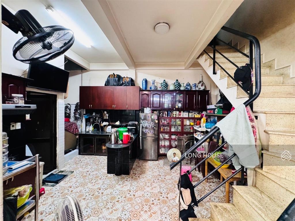 Giá tốt!!! nhà 48m2, sổ vuông hẻm oto vào nhà bùi đình tuý.