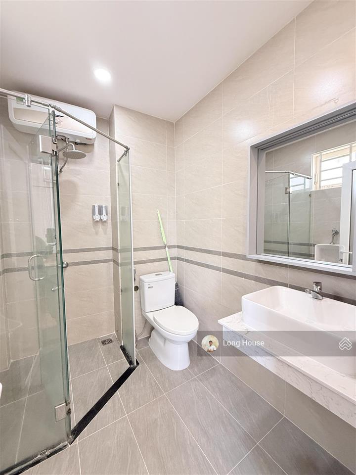 Nhà 4 tầng, 50m2, 4 phòng ngủ p.1 phú nhuận ngay phan đình phùng  phan xích long