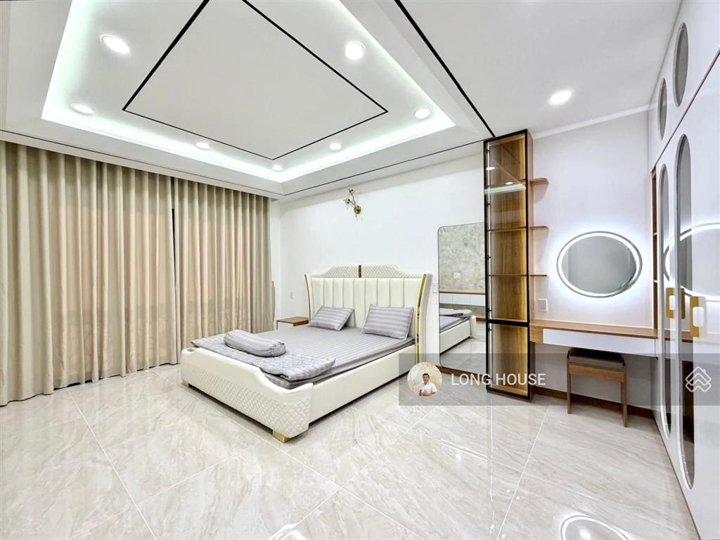 Siêu phẩm 6 tầng xây mới  hẻm oto  oto vào nhà  có thang máy ngay hàng xanh  gần bên q. 1