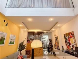 Nhà 5 tầng hơn 50m2  phong cách đan xen cổ điển hiện đại hẻm oto nguyễn văn đậu