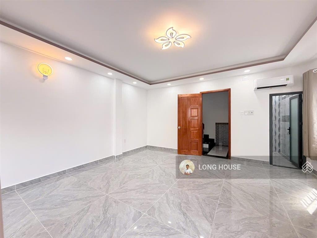 Nhà 5 tầng xây mới  căn góc hẻm 6m, xe tải thông  ngay huỳnh văn bánh  lê văn sỹ