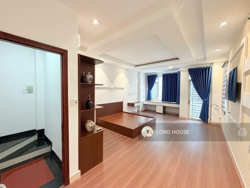 Nhà 4 tầng 46m2, sổ vuông a.4 hẻm oto lê văn sỹ q.3