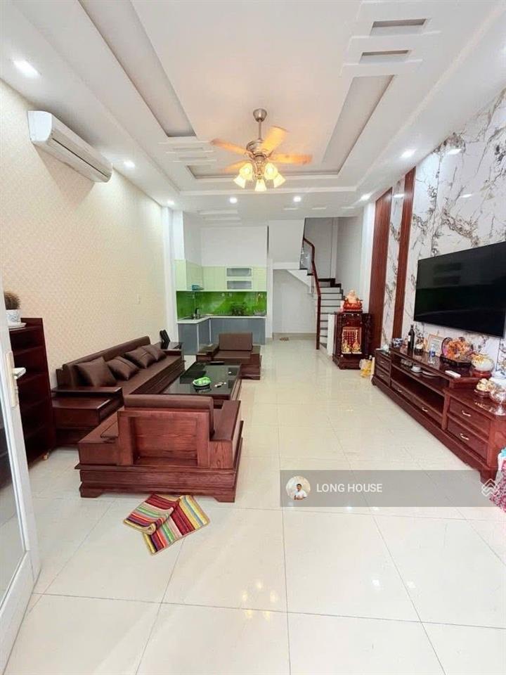 Nhà 4 tầng 46m2, sổ vuông a.4 hẻm oto lê văn sỹ q.3