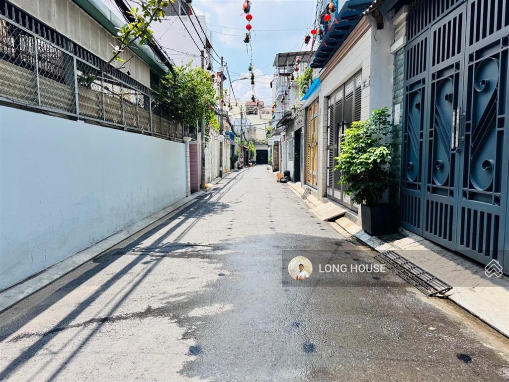 Nhà đẹp 5 tầng, 51.2m²  5 phòng ngủ, hẻm ô tô ngay nguyễn văn đậu  hoàng hoa thám