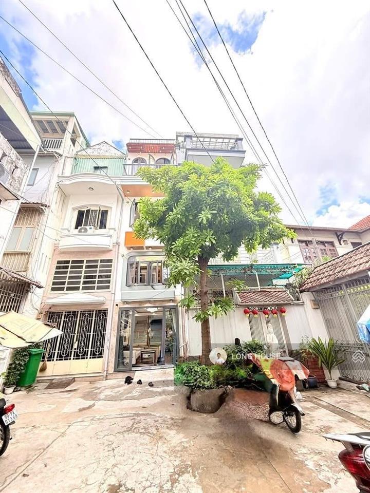 Nhà 4 tầng  6 phòng ngủ 6 vệ sinh  hẻm ô tô  ngay p. 7 phú nhuận