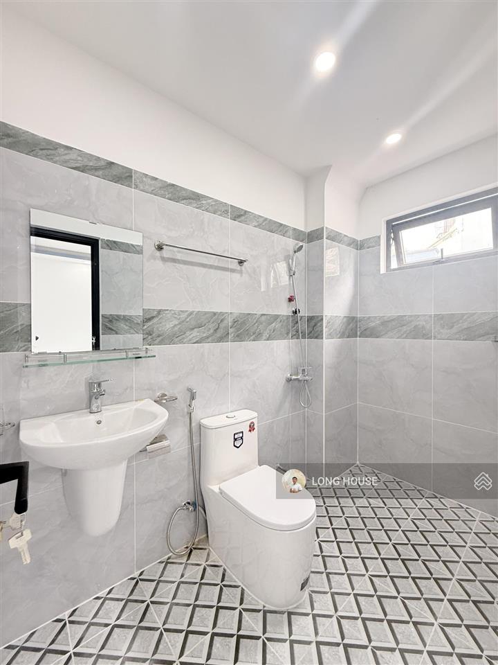 Vip phú nhuận. nhà 5 tầng xây mới  3 phòng master  hẻm oto  oto vào nhà đặng văn ngữ  lê văn sỹ