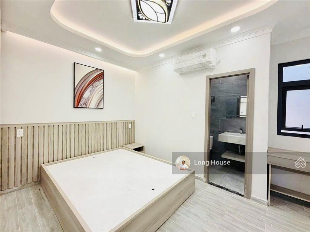 Nhà 5 tầng xây mới, dt 49m², sổ vuông. khu vip ngay mặt tiền nguyễn thị huỳnh  nguyễn văn trỗi