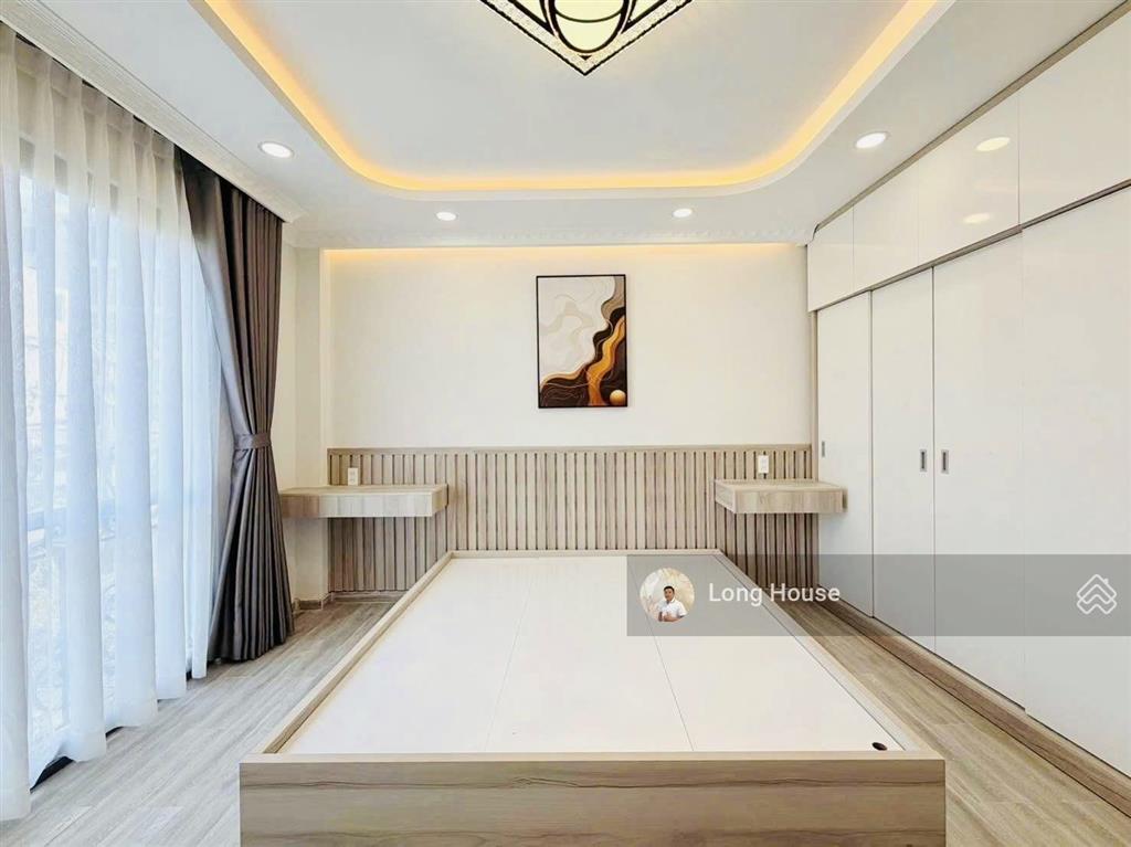Nhà 5 tầng xây mới, dt 49m², sổ vuông. khu vip ngay mặt tiền nguyễn thị huỳnh  nguyễn văn trỗi