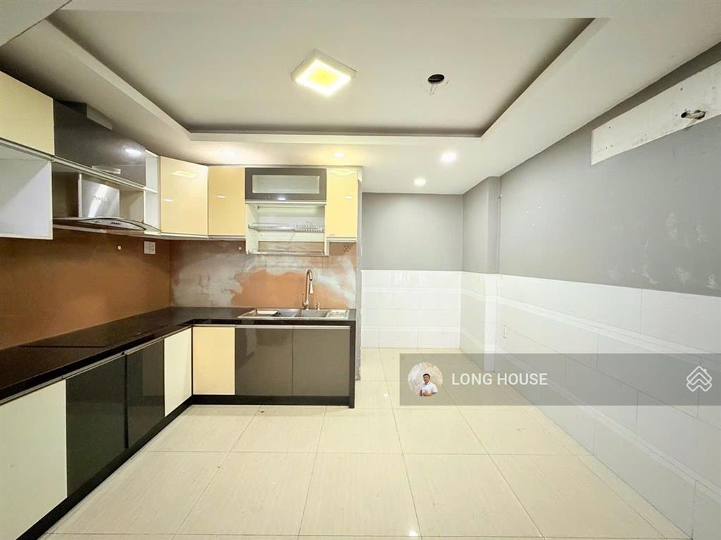 Vip bđs dòng tiền 52m2  5 tầng  khu vip nguyễn gia trí  ngay lõi 6 trường đh lớn