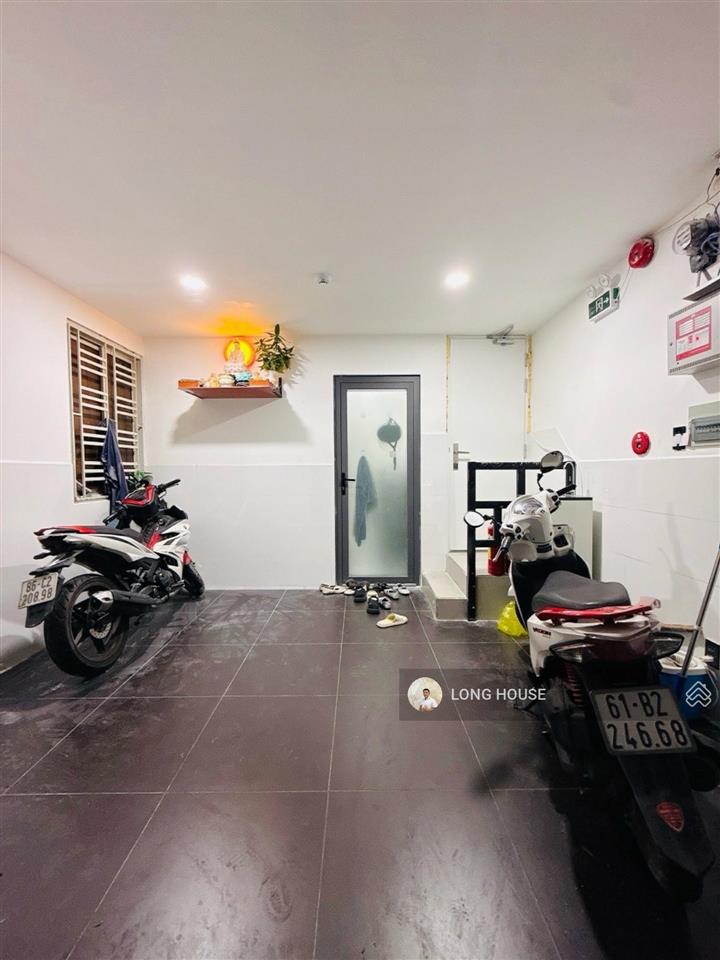 Một căn nhà nhỏ  ở lê văn sỹ có nhiều công năng  ở hoặc cho thuê đều tốt.