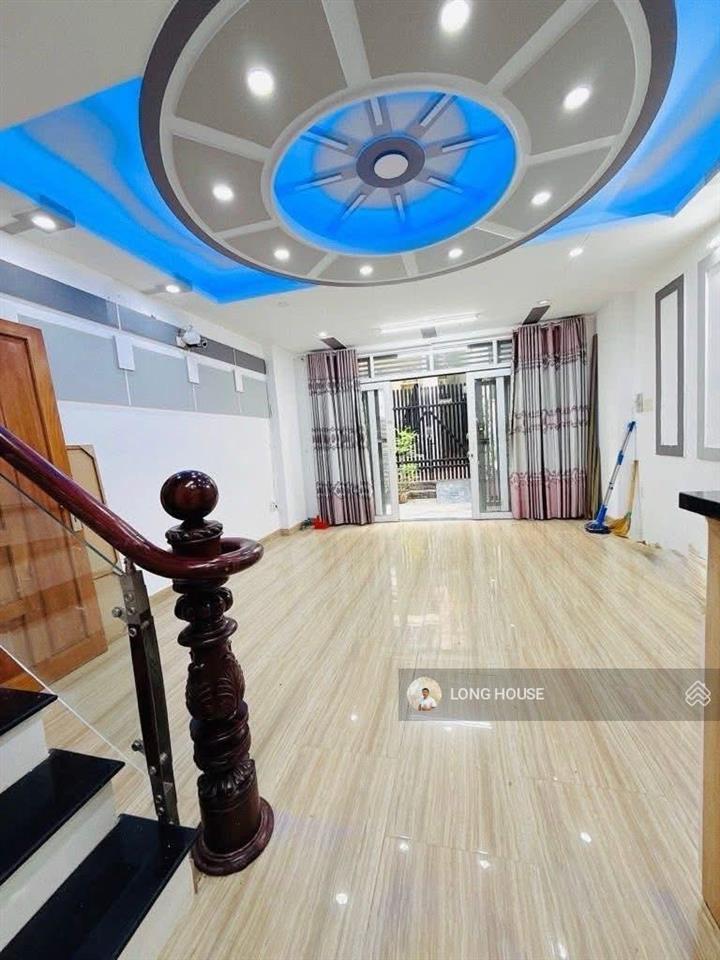 Nhà 5 tầng 38m2, 4 phòng ngủ master  hẻm vip 489/ huỳnh văn bánh