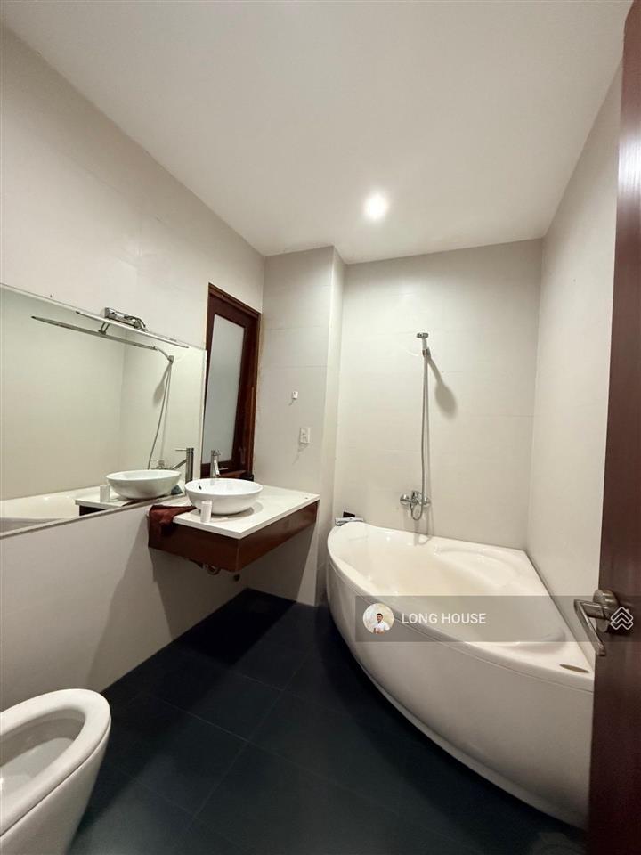 127m2  hẻm xe hơi p.15 bình thạnh ngay hàng xanh  liền kề q.1