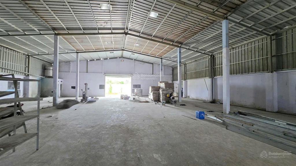 Xưởng dt  20 x 45m 2 mặt tiền trước sau đường nguyễn thị ly gần ngã 3 giồng , đường vành đai 3