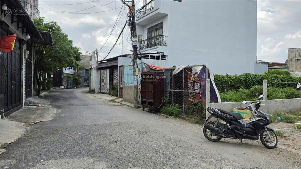 Đất thổ cư dt  5 x 30m mt đường 8m , gần đường trần văn mười chợ đại hải