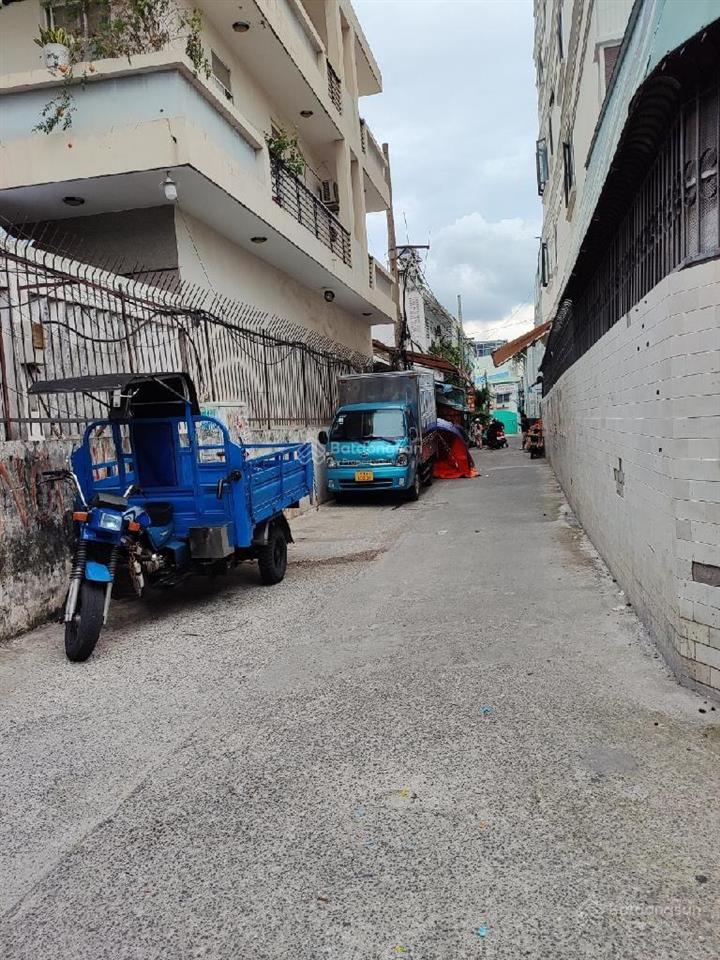 Hàng hot dành cho khách đang tìm mua nhà để ở hay đầu tư  diện tích khủng  chỉ nhỉnh 4 tỷ có ngay