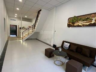 Nhà mới  sổ hồng hoàn công đủ  cạnh hẻm xe hơi  chỉ hơn 5 tỷ chốt ngay cho khách đang tìm nhà