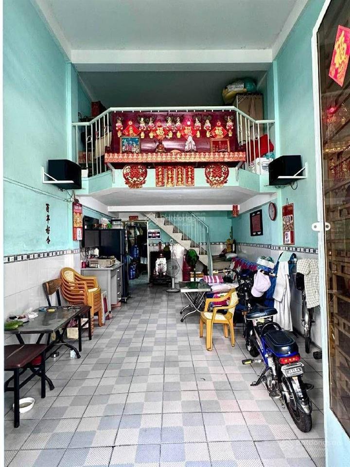 Mặt tiền nằm trong khu vực kinh doanh đắc địa  phù hợp khách mua ở hay kinh doanh và đầu tư