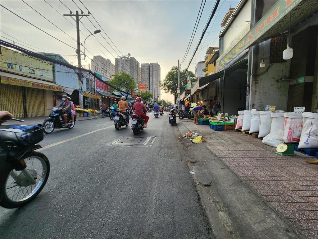 Khu vực kinh doanh nhộn nhịp ngày đêm  khu ẩm thực phú lâm quận 6, 5.25 tỷ thương lượng