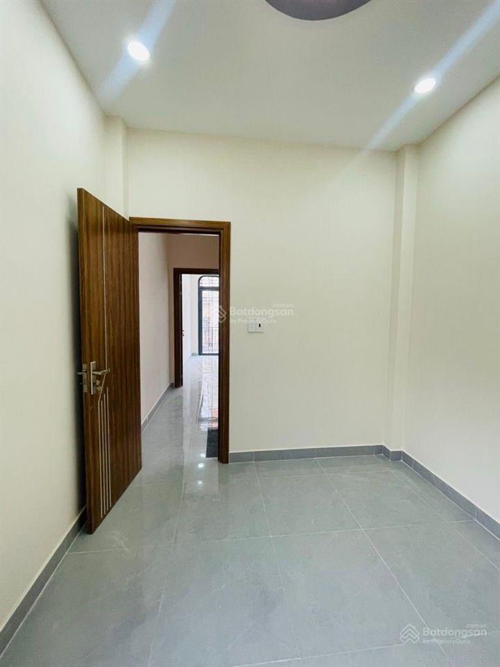 Anh chị đang tìm nhà cho gia đình chuyển đi xem tin này là có duyên  nhỉnh 4 tỷ có thể vào ở ngay