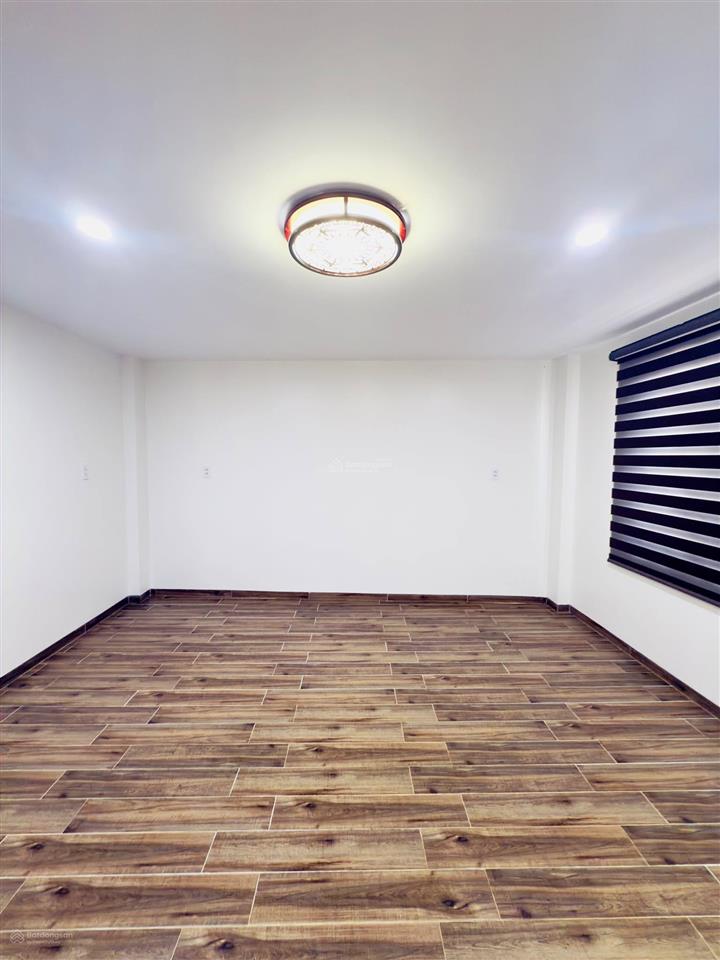 Chính chủ cần bán nhà thái hà 65m2  mặt tiền 5,6m  giá thiện chí