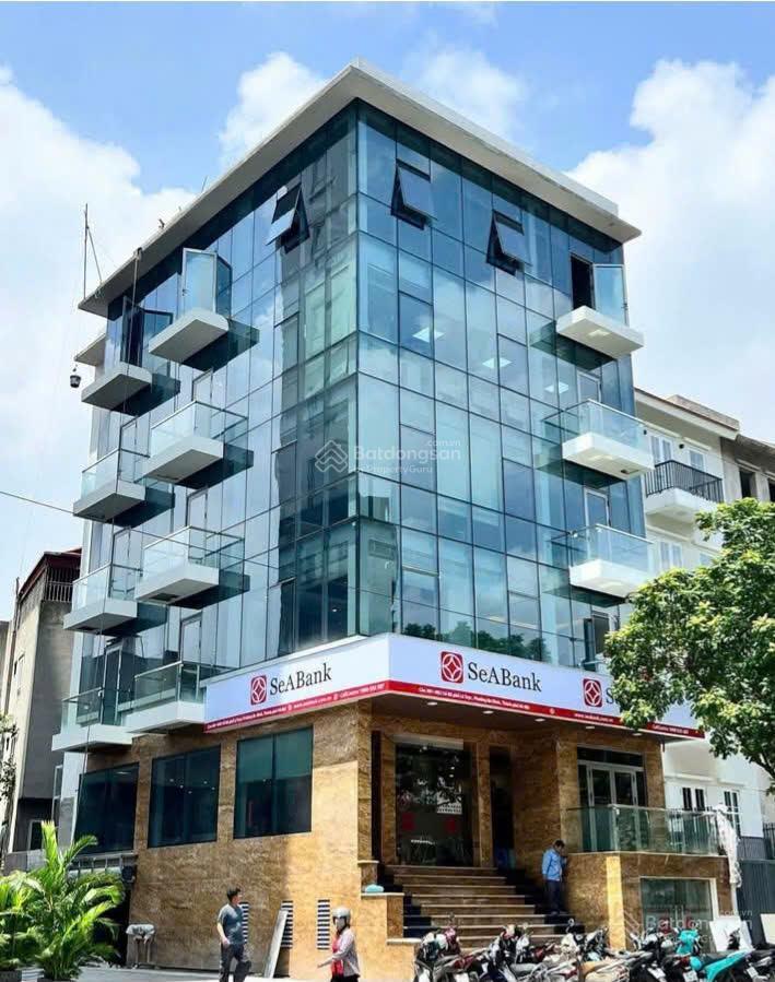 Chính chủ cần bán tòa văn phòng dịch vọng 180m 9 tầng lô góc thang máy