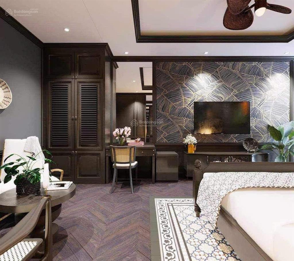 Chính chủ cần bán tòa văn phòng phố thành thái 180m mặt tiền 25m giá thương lượng
