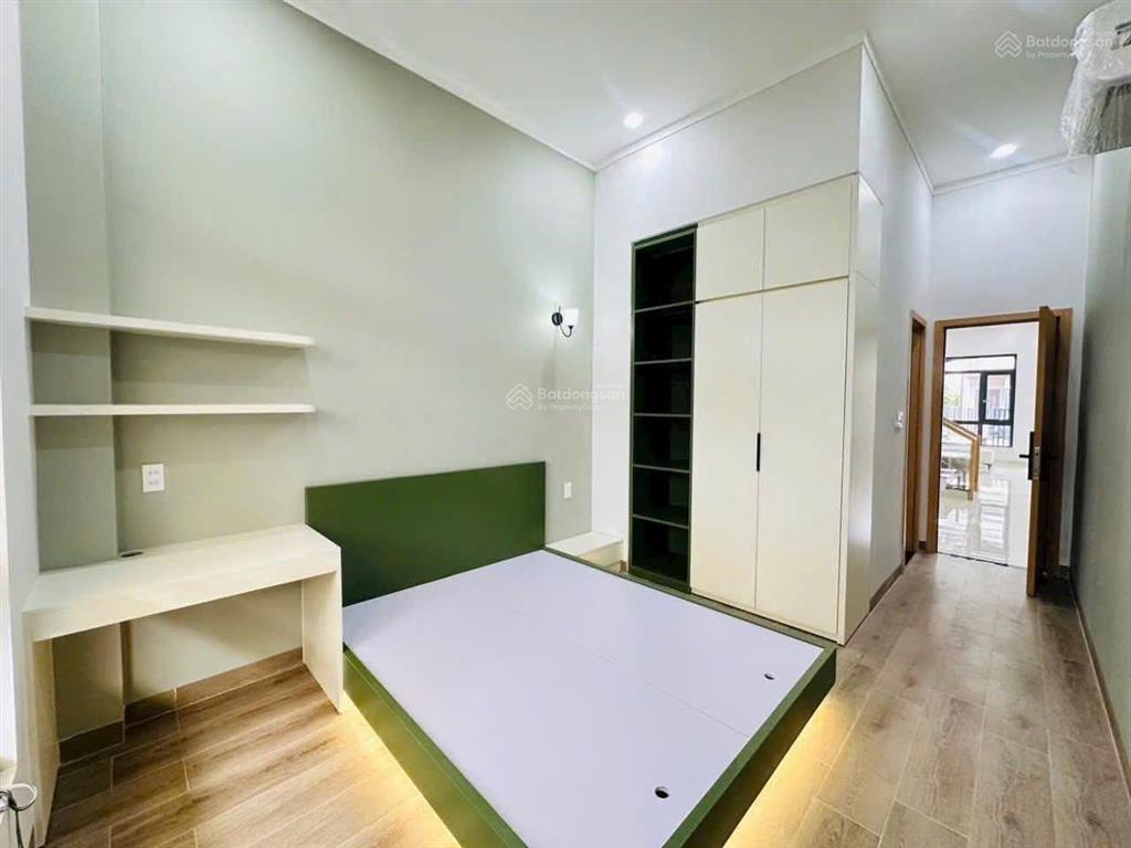 Cho thuê căn biệt thự sân vườn phù hợp gia đình ở