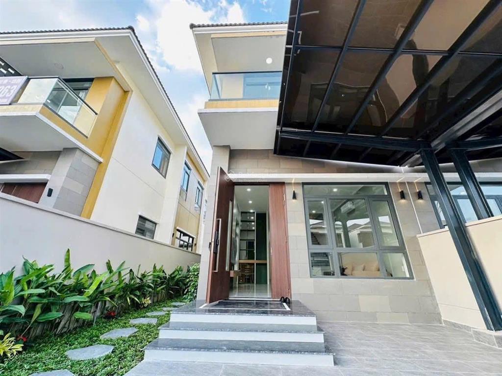 Cho thuê căn biệt thự sân vườn phù hợp gia đình ở
