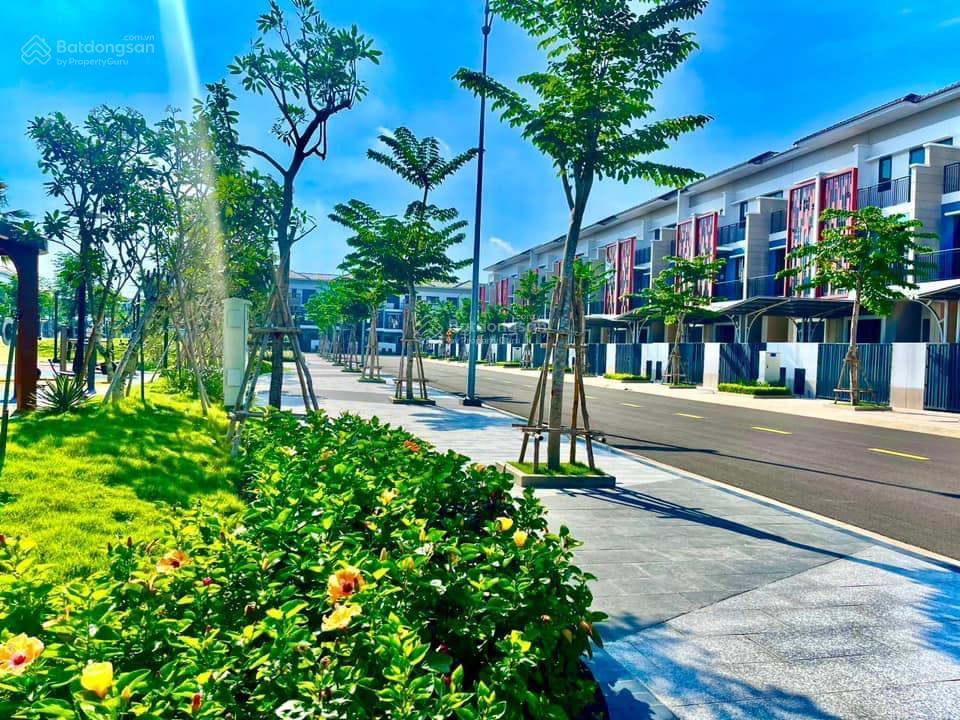 Căn liền kề ngoại giao chỉ tt 1,5 tỷ, view trực diện công viên