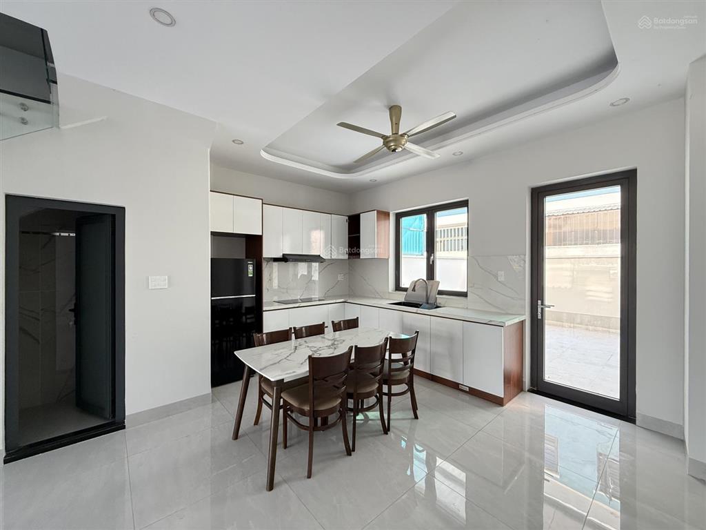Bán gấp shophouse 4pn, hoàn thiện full nội thất cho thuê 16tr