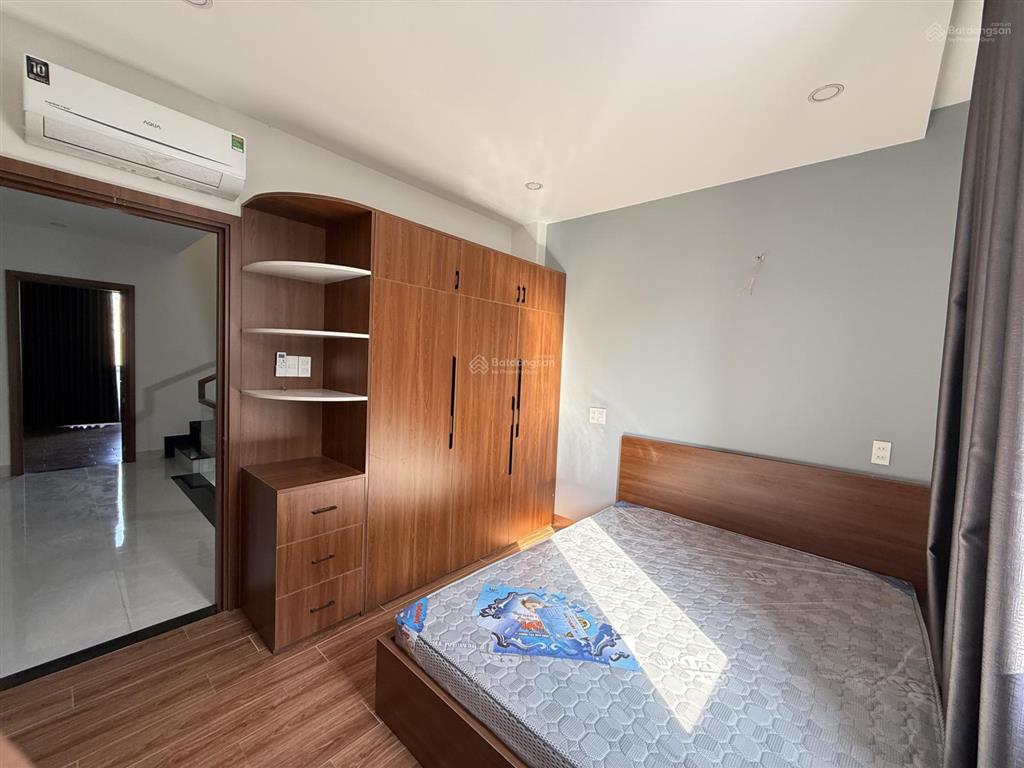Bán gấp shophouse 4pn, hoàn thiện full nội thất cho thuê 16tr
