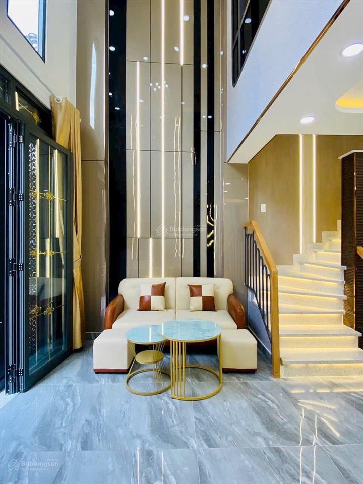 Bán nhà mới xây ở quang trung gần chợ hạnh thông tây sân bay emart 2